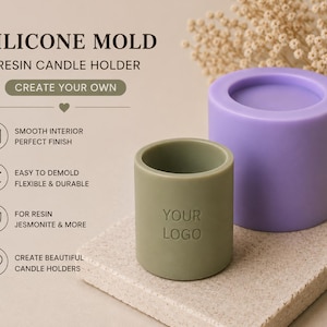 Op de afbeelding: Twee siliconen mallen voor hars kaarshouders. Eén is olijfgroen met de tekst "YOUR LOGO", de andere is lavendel. De afbeelding bevat de tekst "SILICONE MOLD RESIN CANDLE HOLDER CREATE YOUR OWN".