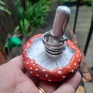 Toadstool trinket dish, Toadstool decoration, Mushroom Ornament Clay ring dish, Fly agaric dish,  Mushroom ring holder