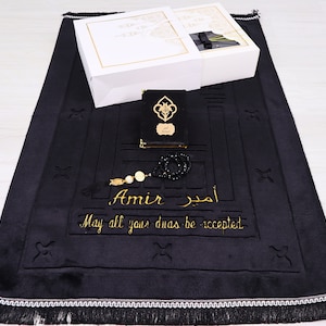 Personalized Plush Prayer Mat Velvet Quran Crystal Tasbih Gift Set | Ramadan Eid Hajj Wedding Birthday Father's Mother's Valentines Day Gift