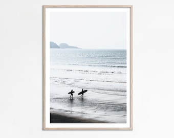 Neutral tones surfers print, Muted colors beach print, Beach house decor, Light pastel Minimalist Ocean Wall Art, two surfers couple digital