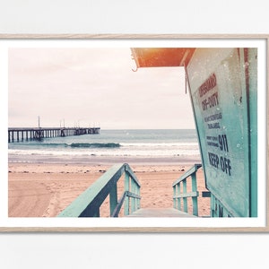 Retro Lifeguard Tower Print, Lifeguard print, Printable beach art, Retro Beach print, Beach decor, Surfing Decor, Ocean Lifeguard Poster