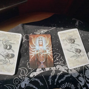 Psychic Tarot 3 Card Pull and Reading