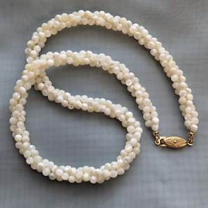 Antique MOP Mother of Pearl Shell Twist Hand Knotted Necklace with Gold Tone Clasp
