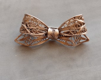 Antique 800 Gilt Silver Cannetille Filigree Ribbon Bow Brooch Pin Delicate Victorian Style