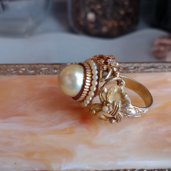 Vintage Florenza Signed Gold Tone Faux Pearl Cocktail Ring Statement Jewelry