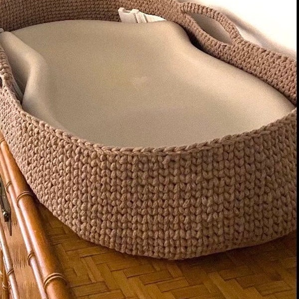 Panier à langer XXL disponible dans 45 couleurs différentes ; Convient pour une utilisation avec le changeur d'arachides et la trappe Keekaroo ; Cadeau baby shower