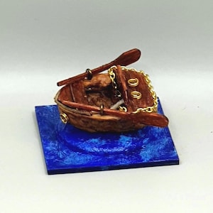 Miniaturowa łódź wiosłowa z łupiny orzecha włoskiego, dekoracja biurka w stylu marynistycznym, ozdoba morska, oryginalny prezent dla właściciela łodzi