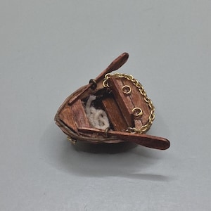 Walnootschelpboot, miniatuur diorama-ornament roeiboot, nautisch decor, maritiem cadeau