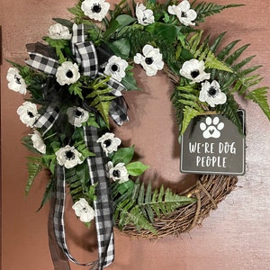 Dog Lover Grapevine Wreath, Black and White Bows, Paw Print Sign