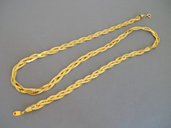 Vintage Trifari Signed Gold Tone 3-Strand Braided… - image 2