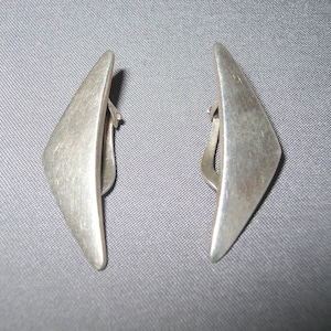 Hans Hansen 925 Sterling Silver Modernist Boomerang Clip On Earrings #432 - Denmark