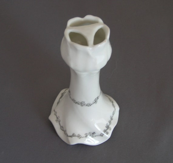 Antique LIMOGES FRANCE Porcelain Tulip Shape Hatpin Holder