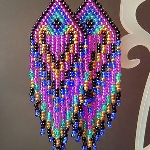 Perlenarbeit Ohrringe, Multi Farben Ohrringe Perlen Ohrringe ethnischen Ohrringe American native Seed Beads Ohrringe Fransen Ohrringe Boho Ohrringe