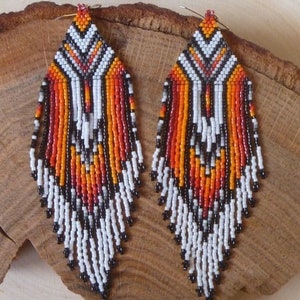 Perlenarbeit Ohrringe, Multi Farben Ohrringe Perlen Ohrringe ethnischen Ohrringe American native Seed Beads Ohrringe Fransen Ohrringe Boho Ohrringe