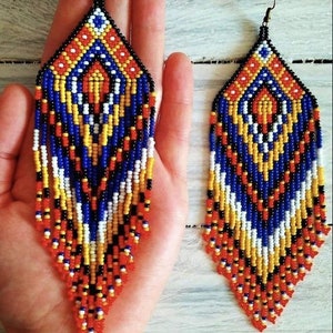 Perlenarbeit Ohrringe, Multi Farben Ohrringe Perlen Ohrringe ethnischen Ohrringe American native Seed Beads Ohrringe Fransen Ohrringe Boho Ohrringe