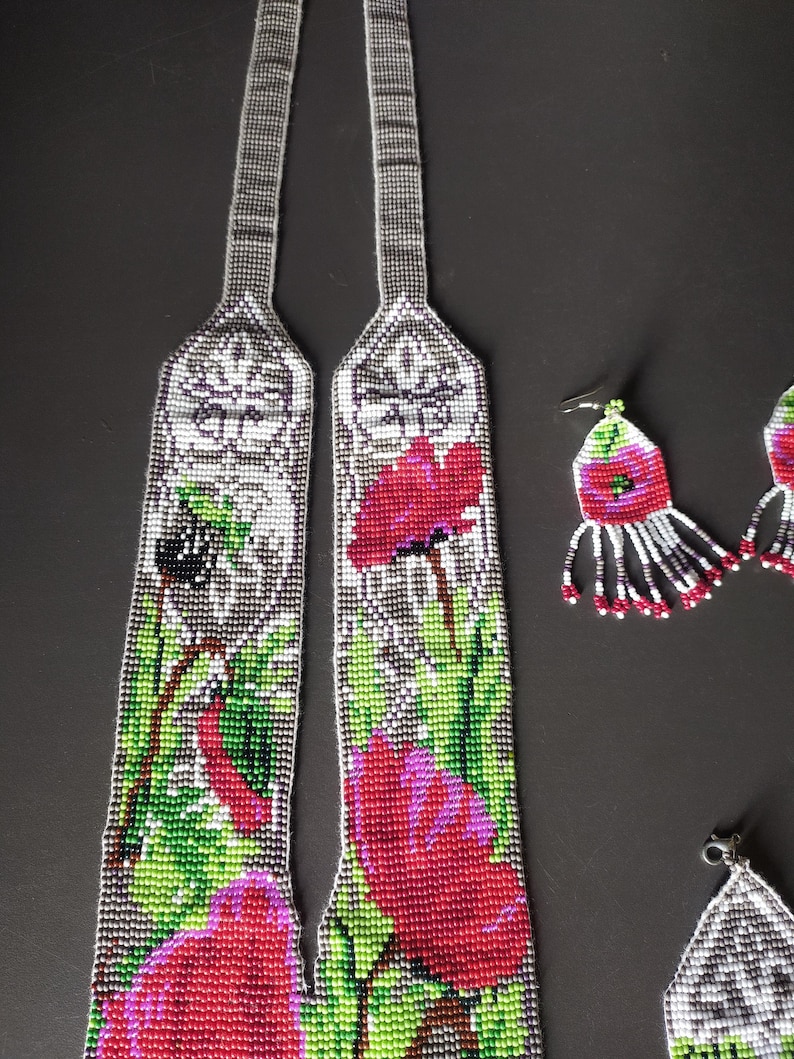 Collana di fiori con perline, collana ucraina, collana di perline Gerdan con motivo nazionale ucraino in stile tradizionale ucraino, con orecchini in omaggio immagine 4