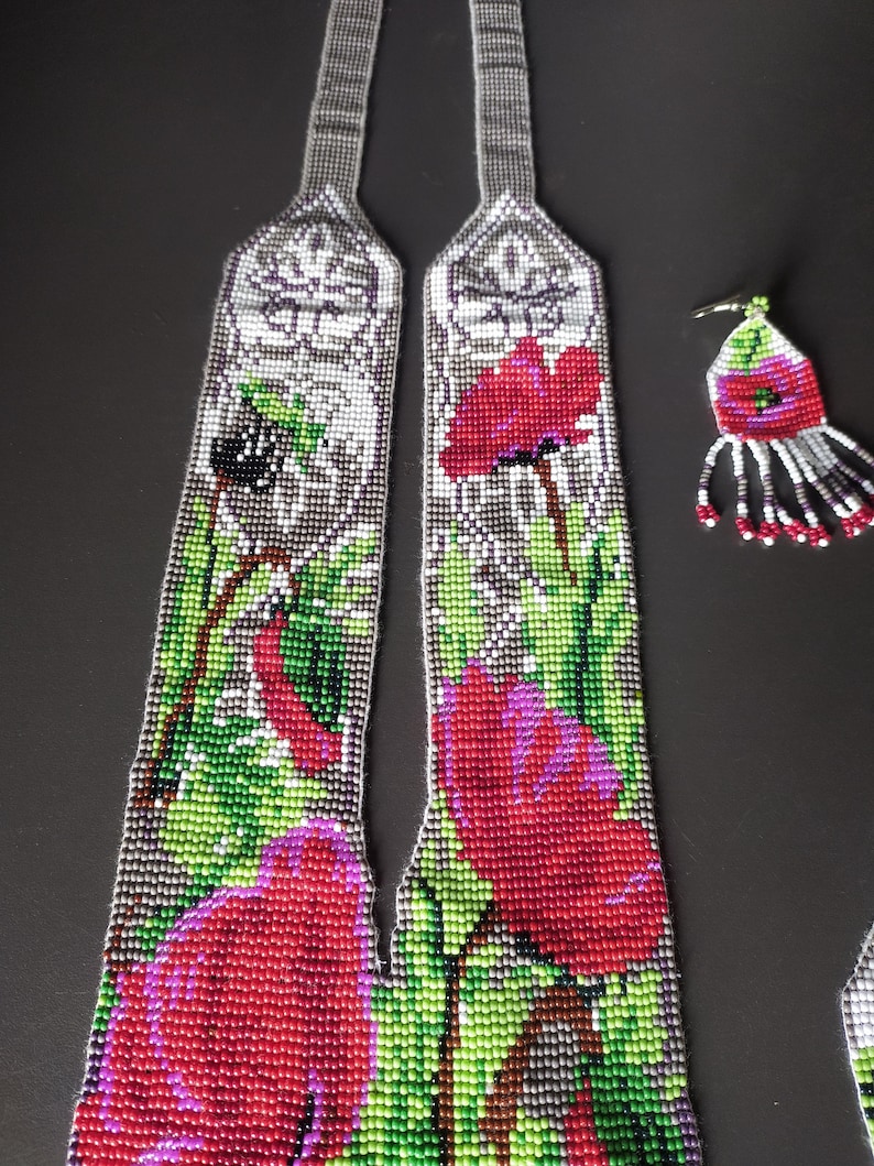 Collana di fiori con perline, collana ucraina, collana di perline Gerdan con motivo nazionale ucraino in stile tradizionale ucraino, con orecchini in omaggio immagine 2