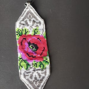 Collana di fiori con perline, collana ucraina, collana di perline Gerdan con motivo nazionale ucraino in stile tradizionale ucraino, con orecchini in omaggio immagine 5