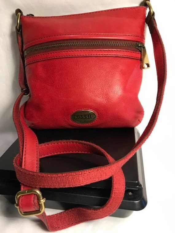 Fossil Red Pebbled Leather Shoulder/Crossbody Mess