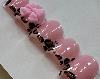 Cheetah french  Press on Nails| animal print press on nails |  short pink  square nails| fall nail designs