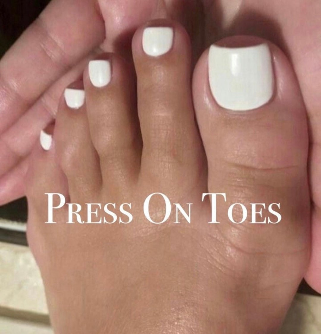 Solid Color Press on Nails for Feet Short Fake Toenails Glossy Black/Purple/ White Wearable False Toe Nails for Women Foot Decor