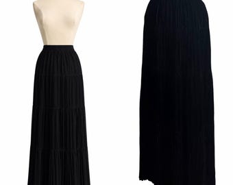 Vintage Broomstick Skirt / Black Velvet Skirt / Pleated Skirt / Size Large