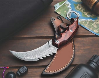 Handmade Damascus Steel Karambit Knife: Collectible Art with Leather Sheath