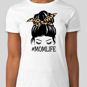 MOM LIFE T-shirt