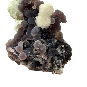 Eine wunderschöne Blaue & Lila Traube Keystone Achat Amethyst Chalcedon Mineral Edelstein Kristall