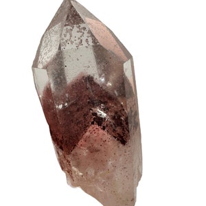 Een prachtige beëindigde donkerrode fantoomkwarts in edelsteen mineraal specimen Crystal CLUSTER