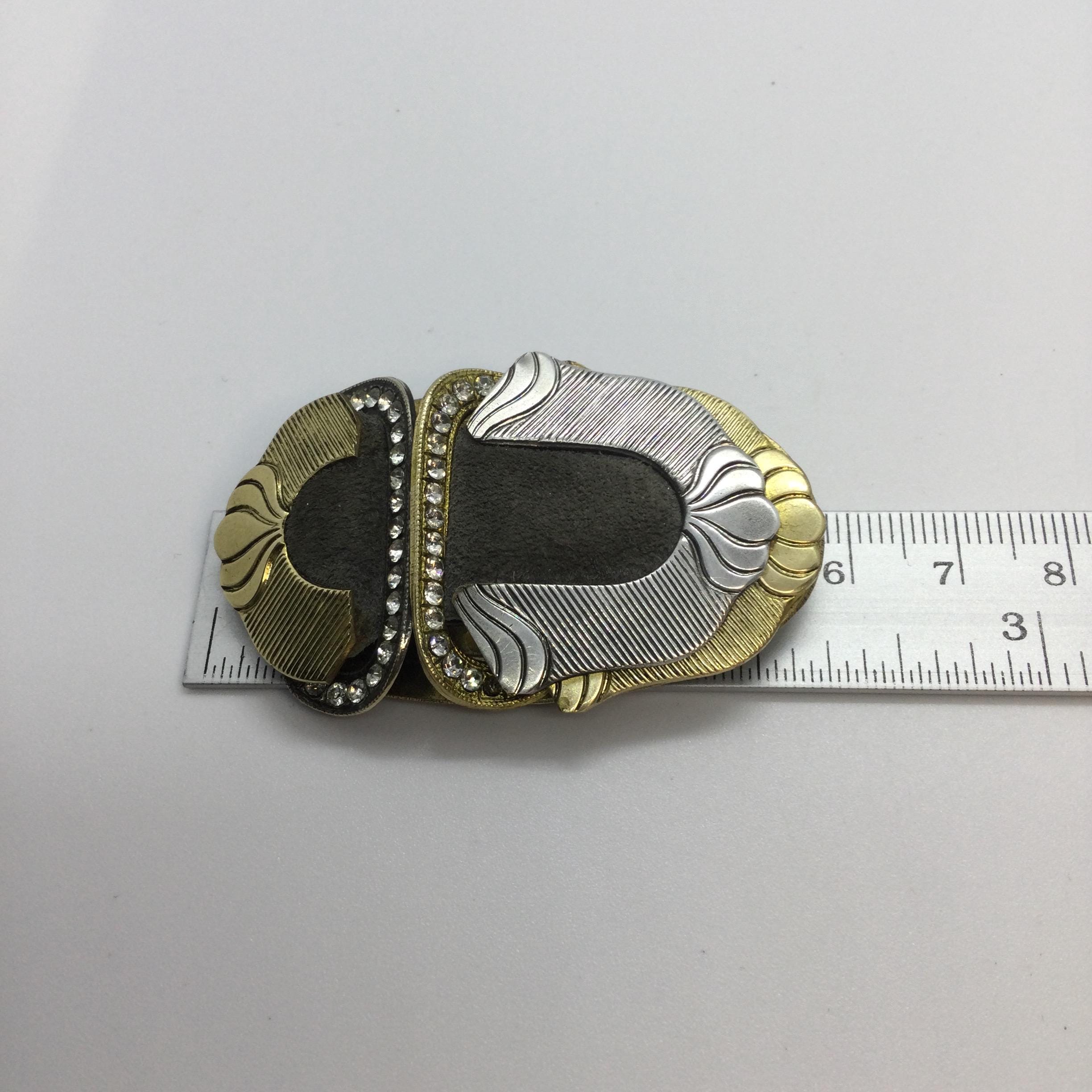 ランガーニの希少なヴィンテージブローチ。 - Etsy 日本