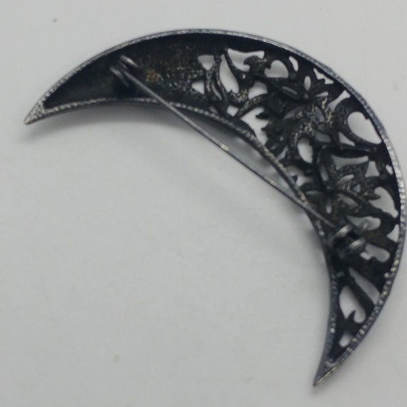 Vintage crescent moon brooch, black filigree meta… - image 3