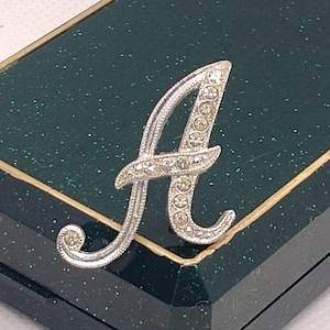 Broche vintage con letra A, monograma, nombre, inicial y diamantes de imitación