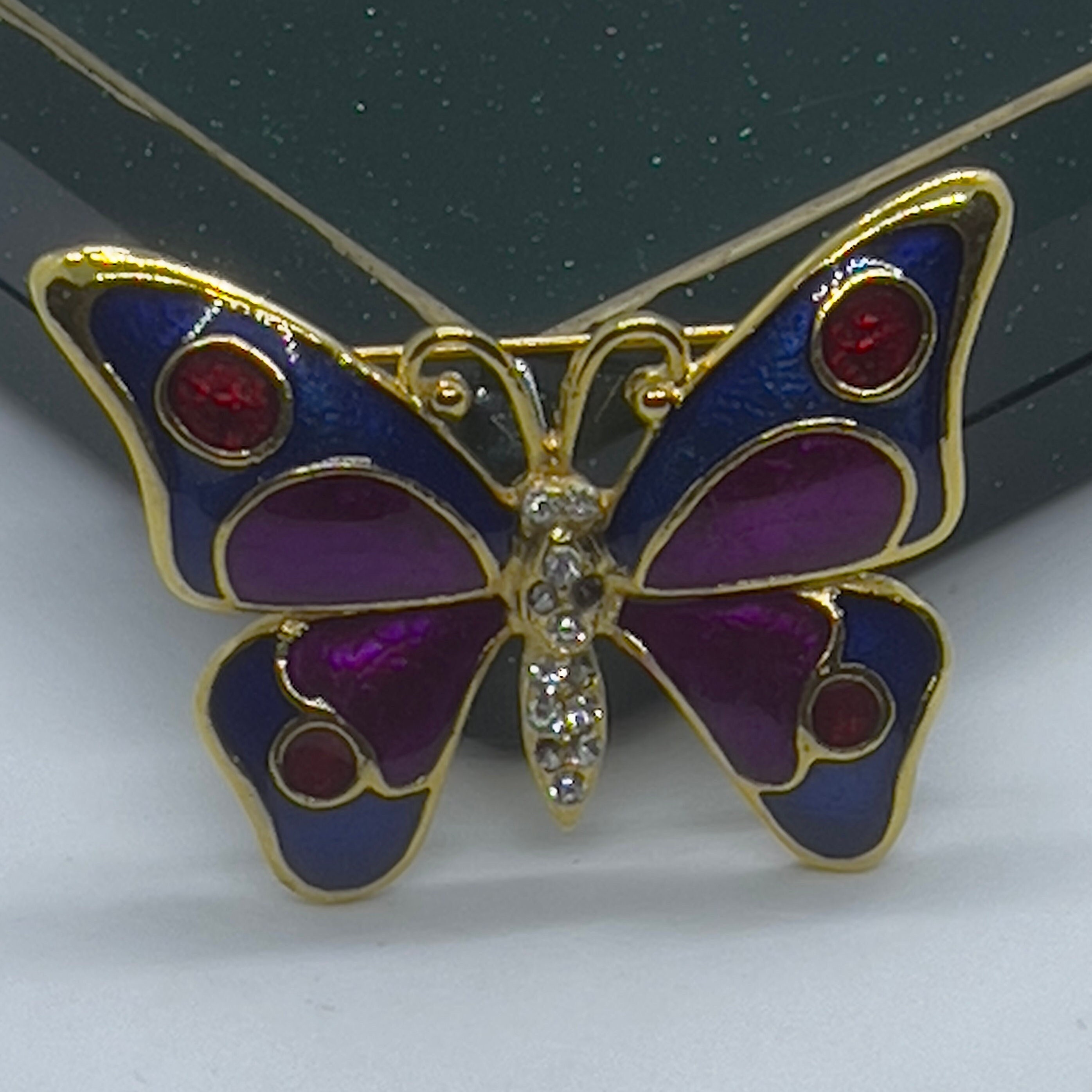 蝶のヴィンテージブローチ ヴィンテージの蝶のブローチ：花のモザイクデザイン - Etsy 日本