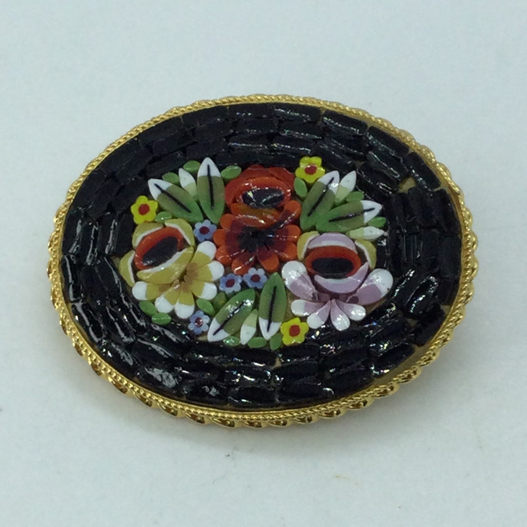 BROCHE ANCIENNE Fleurs En Micro-Mosaïque - Environ 5 Cm - Métal Laiton, Verre - Bon état
