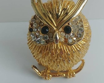 Vintage owl/bird brooch gold tone with rhinestones  figurine brooch pin