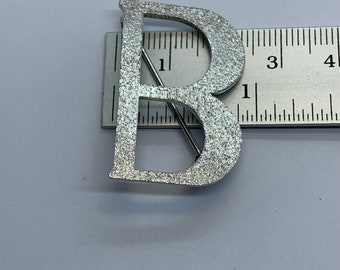 ヴィンテージ ブローチ ピン 文字 B、名前、モノグラム、刻印入り
