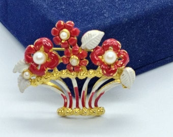 Broche vintage de cesta con flores en tono dorado con perla