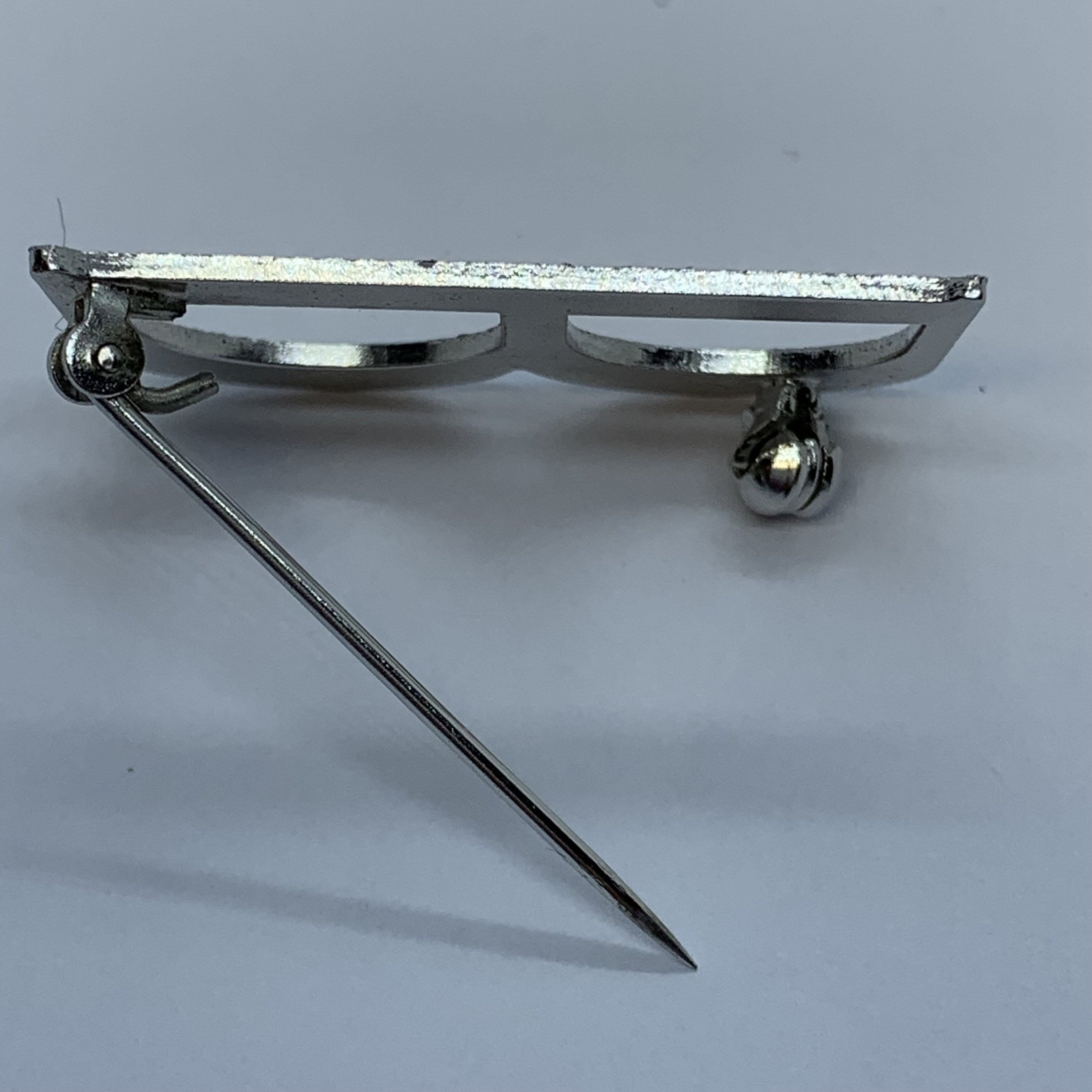 ヴィンテージ ブローチ ピン 文字 B、名前、モノグラム、刻印入り