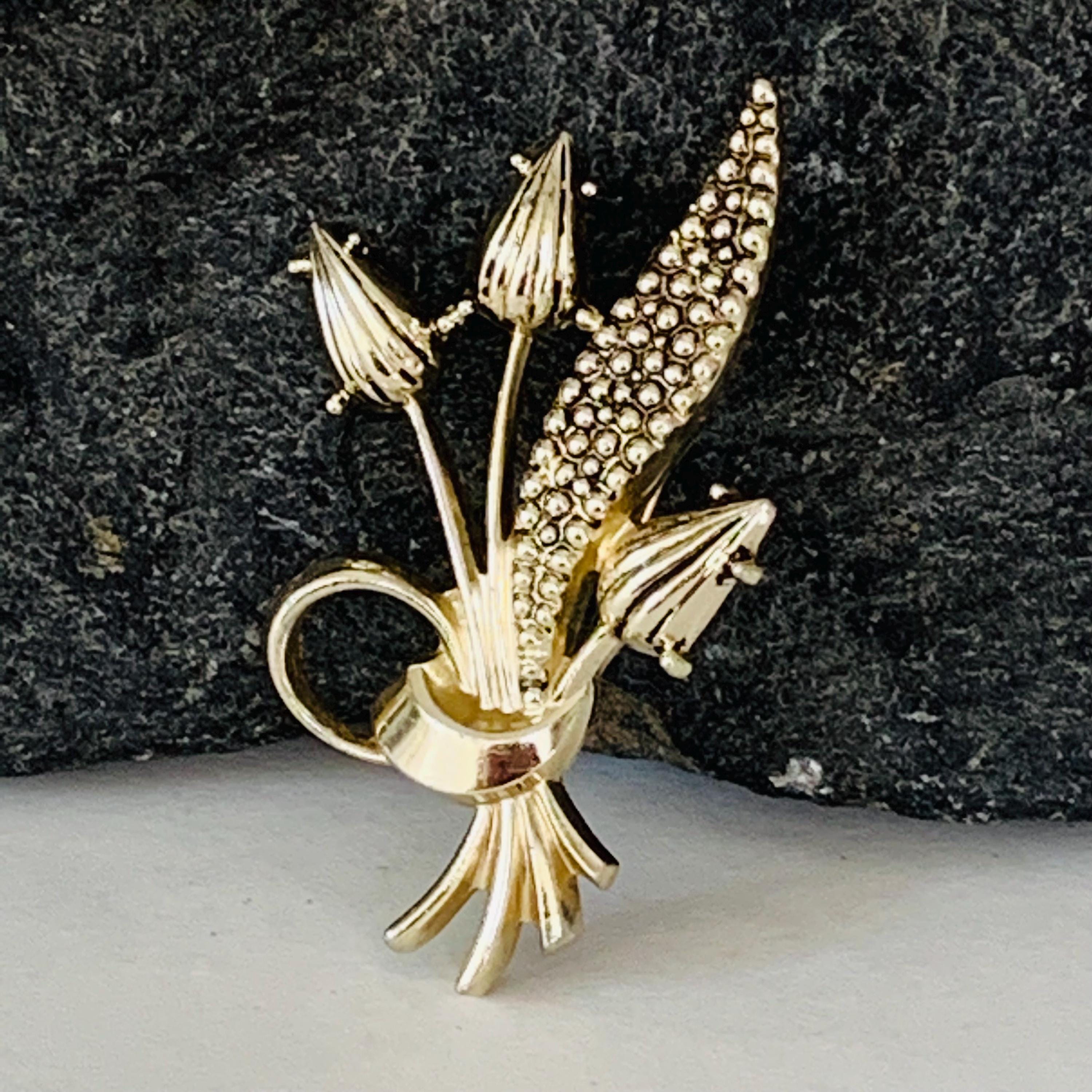Broche Vintage Fleur Chardon Gravé Couleur Or - État Impeccable