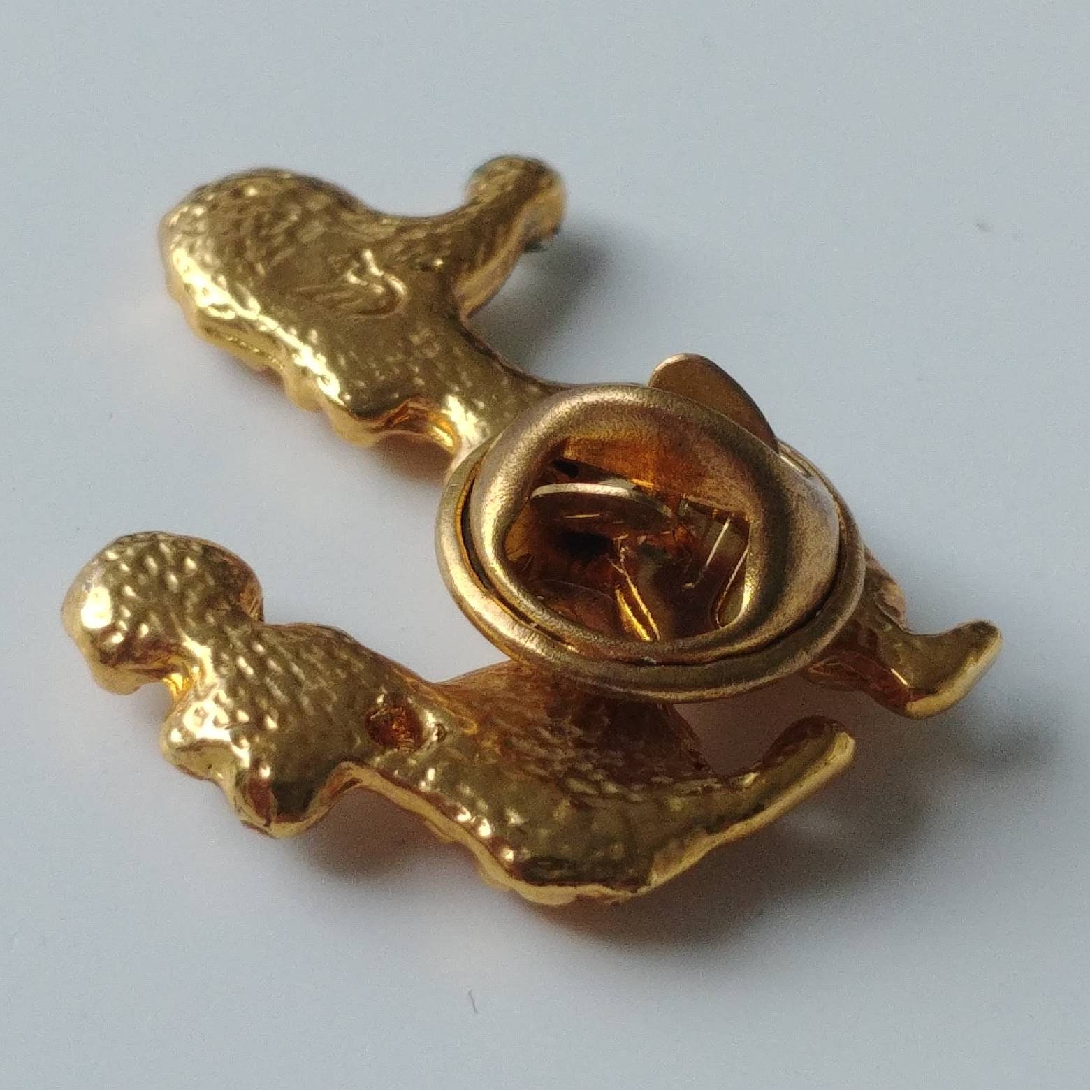 Broche Ancienne Art Déco Plaqué Or 18k 750 – Motif Chien Caniche – Bijou De Créateur