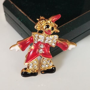 Spilla vintage a forma di clown, Arlecchino con smalto rosso.