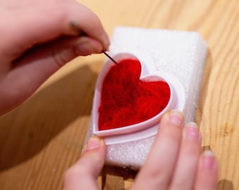 4 Heart Shapes Needle Felting Stencil Tools Gift