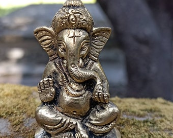 Statue de Ganesh, 6 cm, Statue du Seigneur Ganesha, Statue de Ganesha en laiton, Ganesha pour autel, Statue de Ganesha, Statue Vinayak, Dieu éléphant, Ganapati