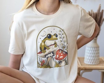 Frog & Mushroom Cottagecore T-shirt | Botanical Goblincore Tee