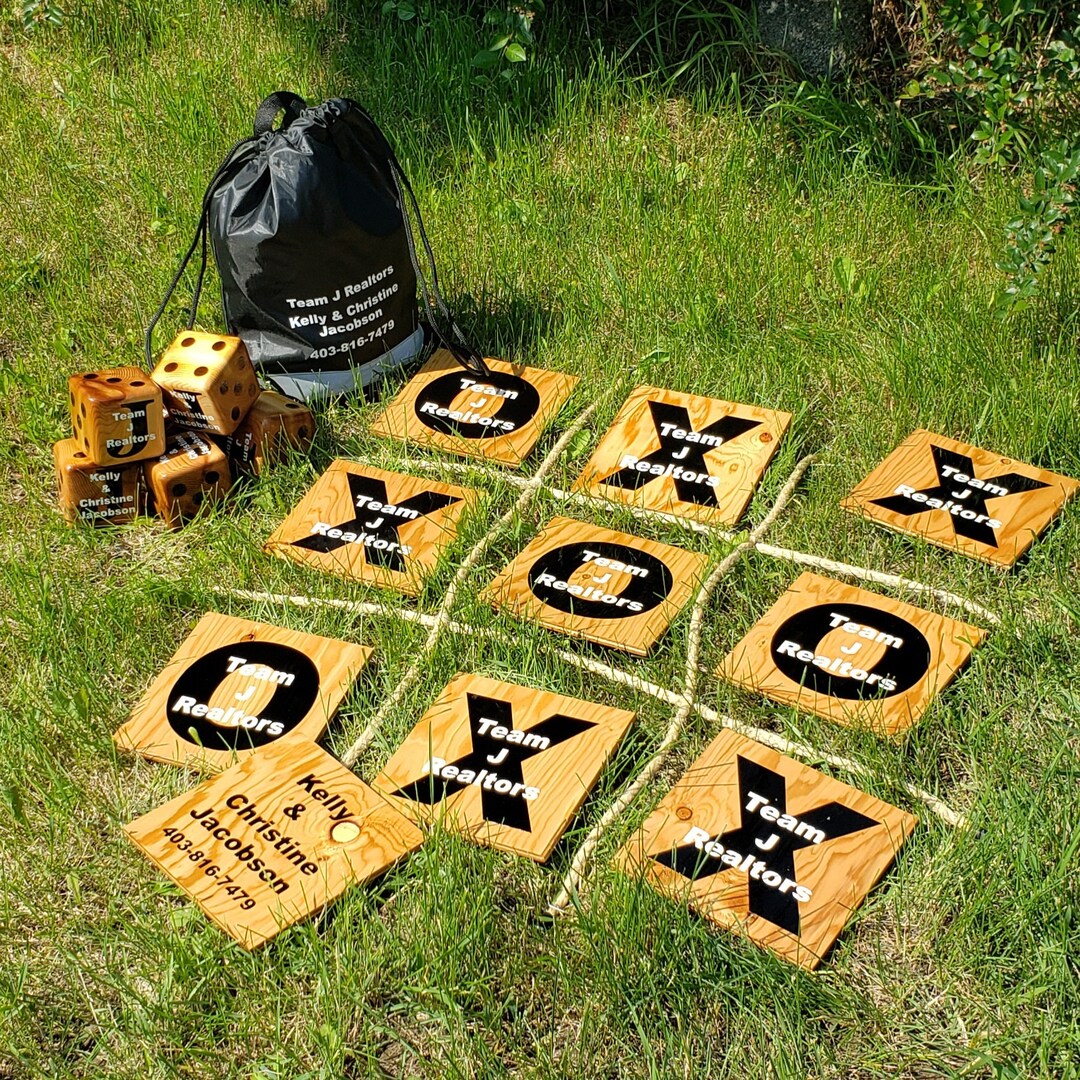 lawn-games-bundle-personalized-to-promote-your-business-giant-tic-tac