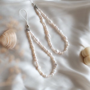Phone Charm, Bag Charm, Keychain Charm, Pearl Phone Charm, Pearl Phone Chain, Phone Strap, Gift for Her, Gift for Besties, Gift for Girl