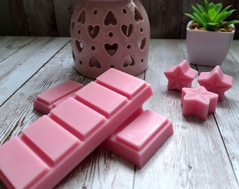 Ispahan highly scented soy wax melts | Vegan | Eco-Friendly | Cruelty free | Plastic free packaging | Highly fragranced | Eco soy wax