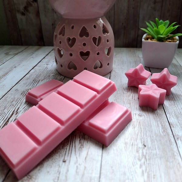 Rhubarb & Rose highly scented soy wax melts | Vegan | Eco-Friendly | Cruelty free | Plastic free packaging | Highly fragranced | Eco soy wax