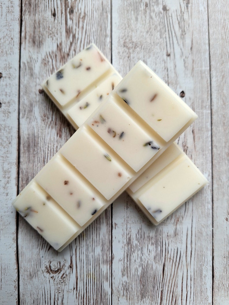 Lavender highly scented soy wax melts Botanical melts Vegan Eco-Friendly Cruelty free Plastic free packaging Highly fragranced Snap Bar